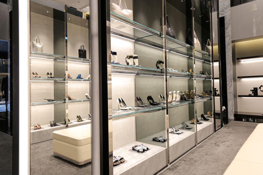 marble_and_mirror_shoes_display_unit